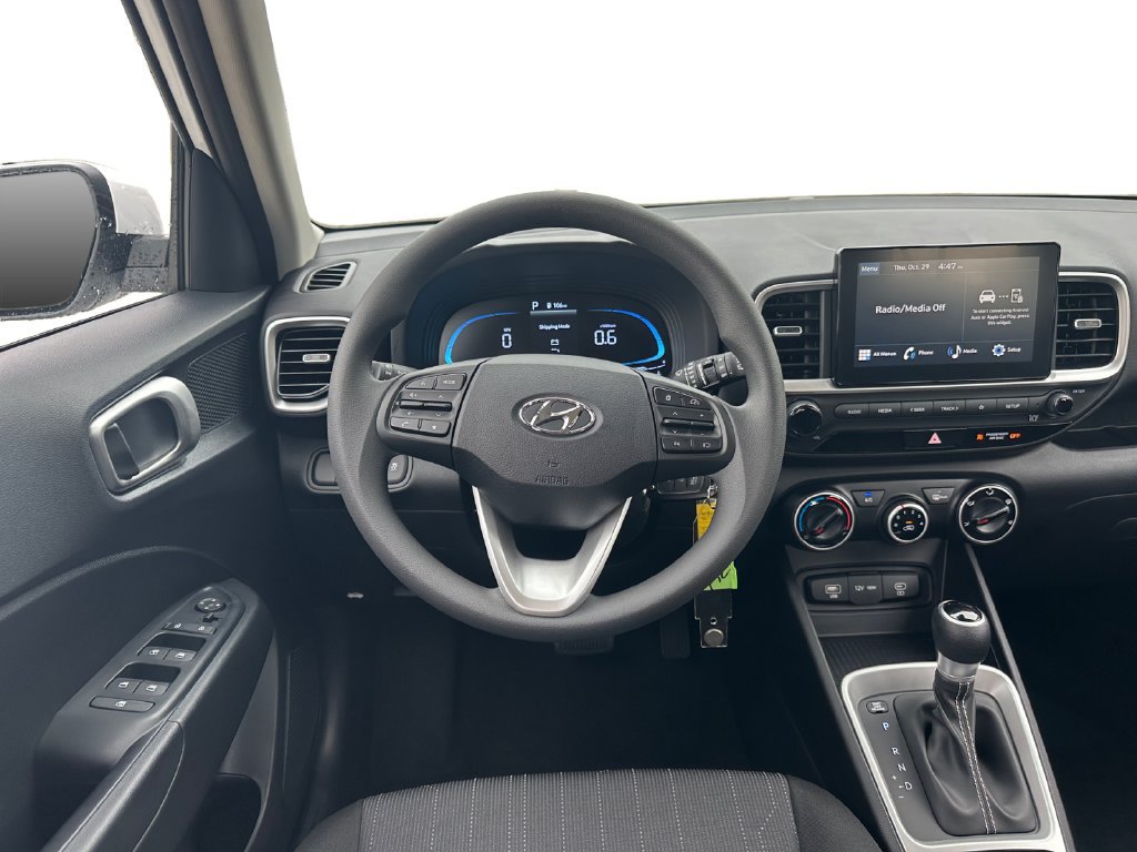 New 2026 Hyundai Venue SE FWD image 13