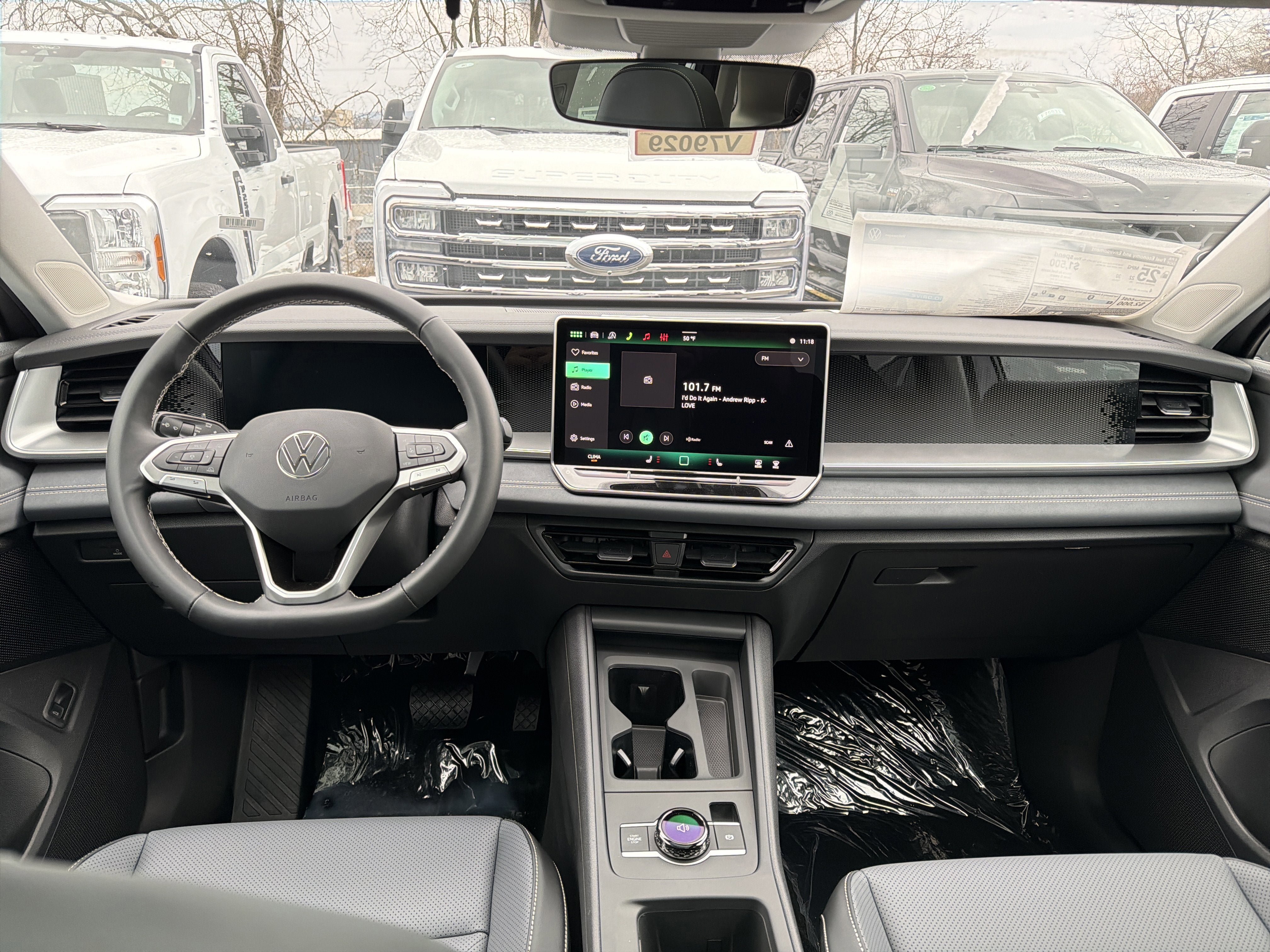 New 2026 Volkswagen Tiguan SE image 11