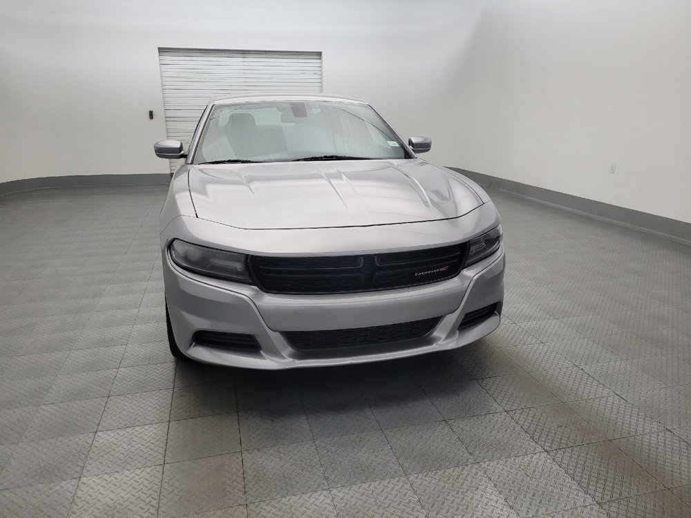 Used 2017 Dodge Charger SE RWD image 14