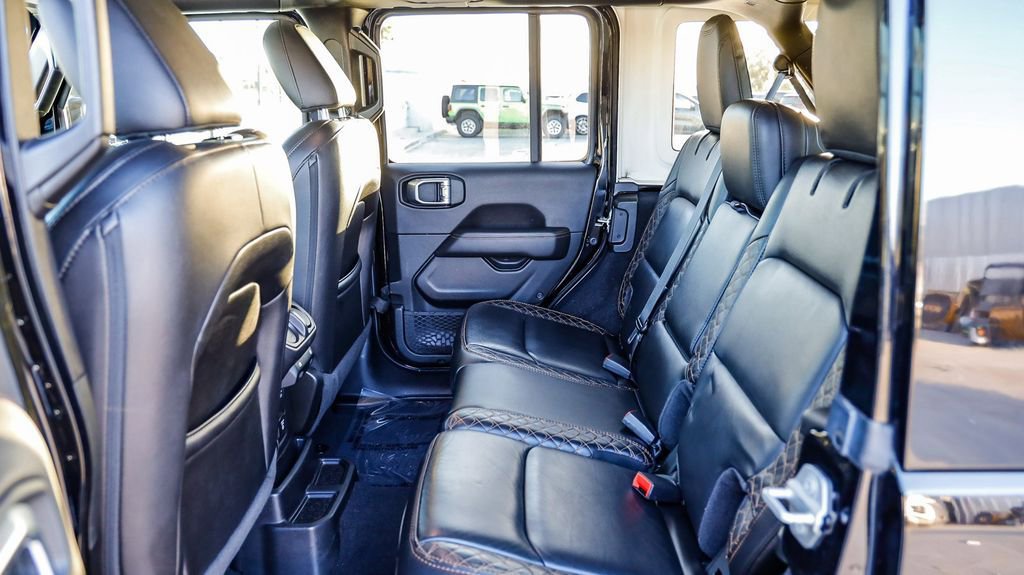 Used 2021 Jeep Wrangler Unlimited Sahara image 23