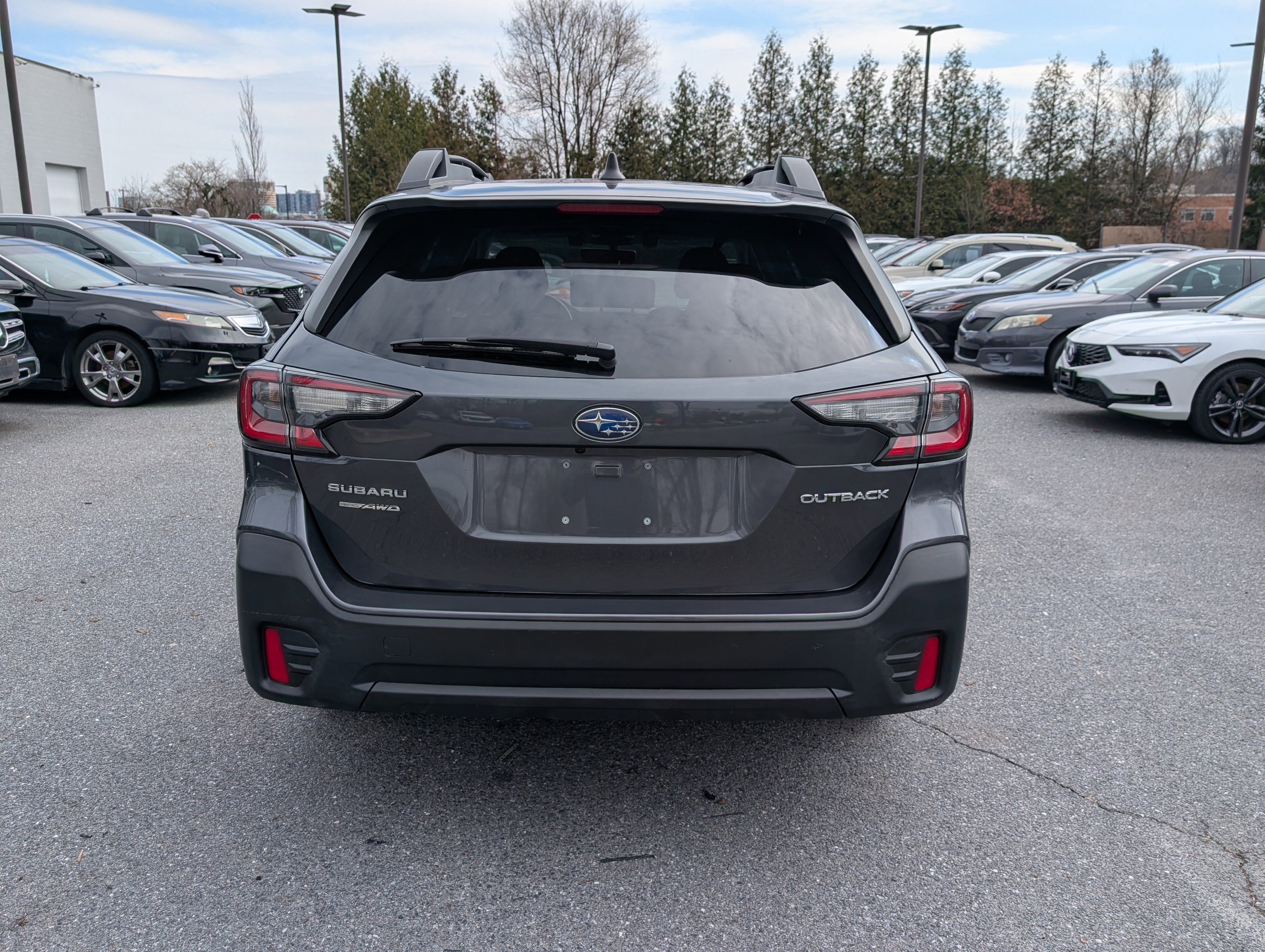 Used 2022 Subaru Outback Premium image 4