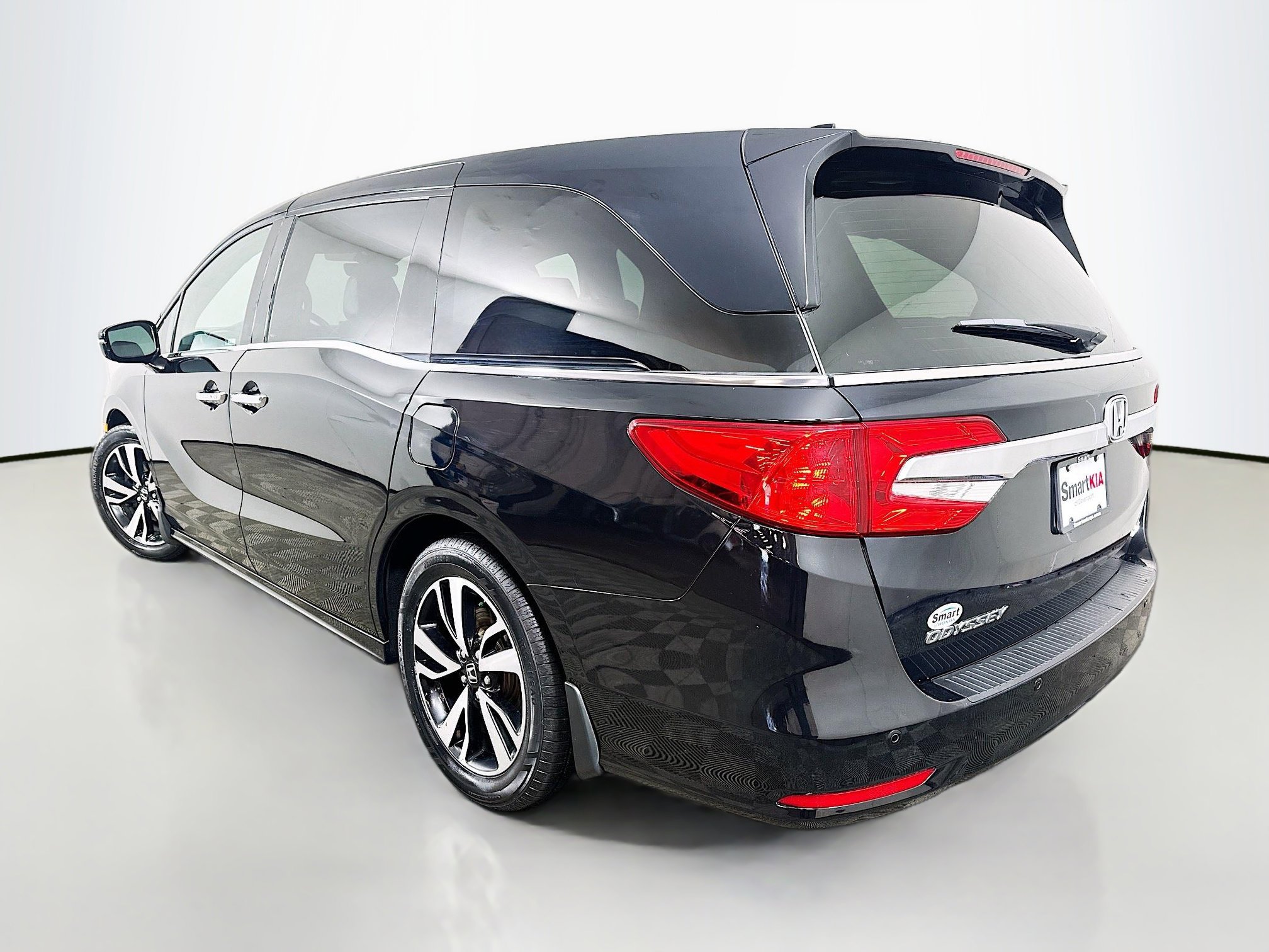 Used 2020 Honda Odyssey Elite image 5