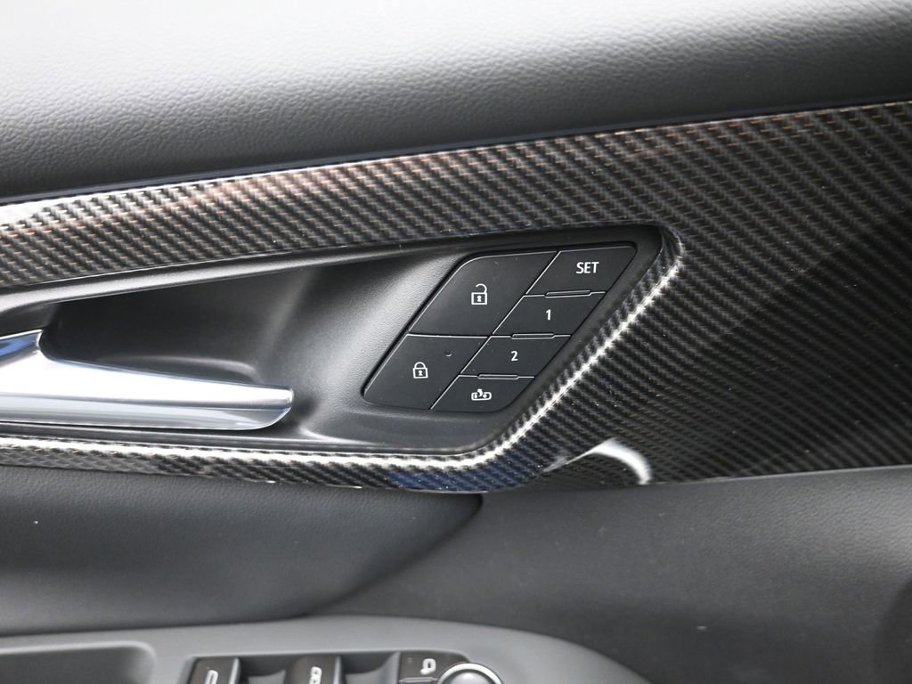 New 2026 Chevrolet Traverse High Country w/ LPO, Floor Liner Package image 16