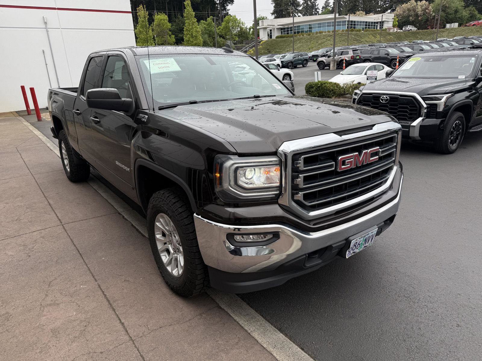 Used 2019 GMC Sierra 1500 SLE w/ SLE Value Package AWD/4WD image 7