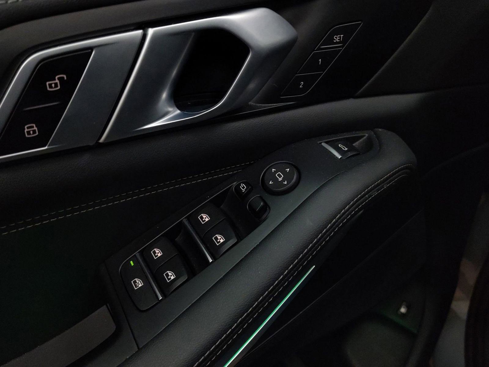 Certified 2025 BMW X5 xDrive50e image 12