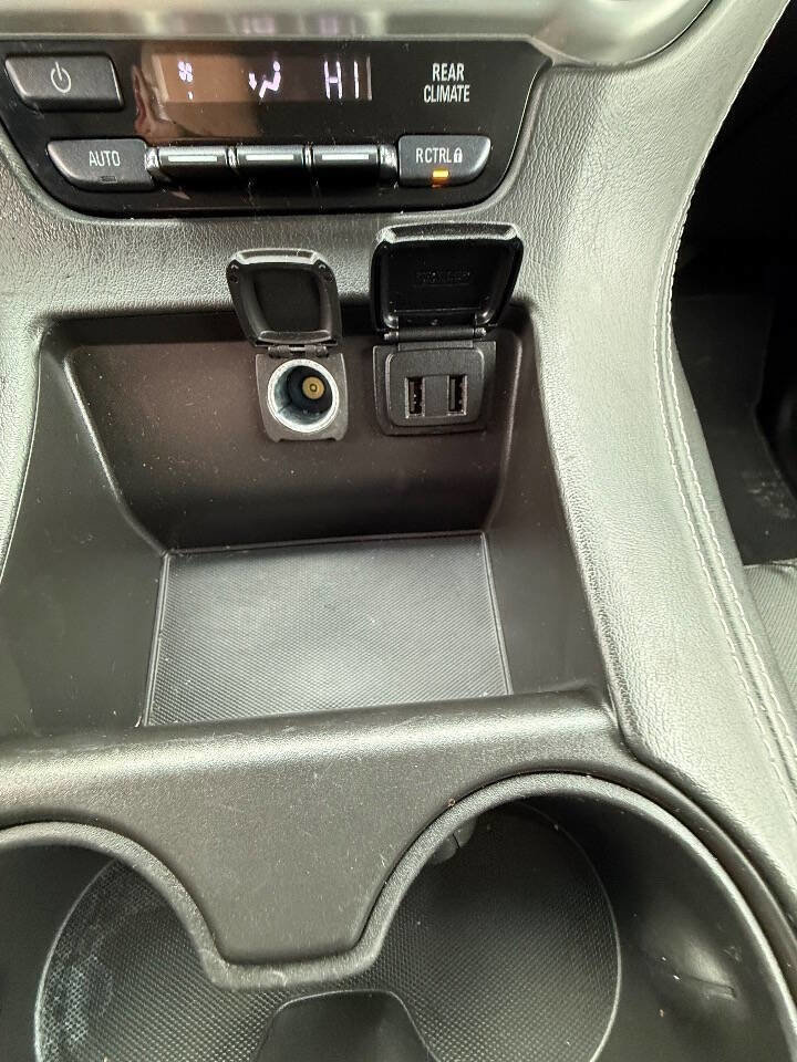 Used 2018 GMC Yukon SLE image 16