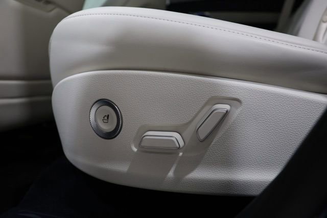 Used 2025 Genesis GV80 3.5T Prestige image 32