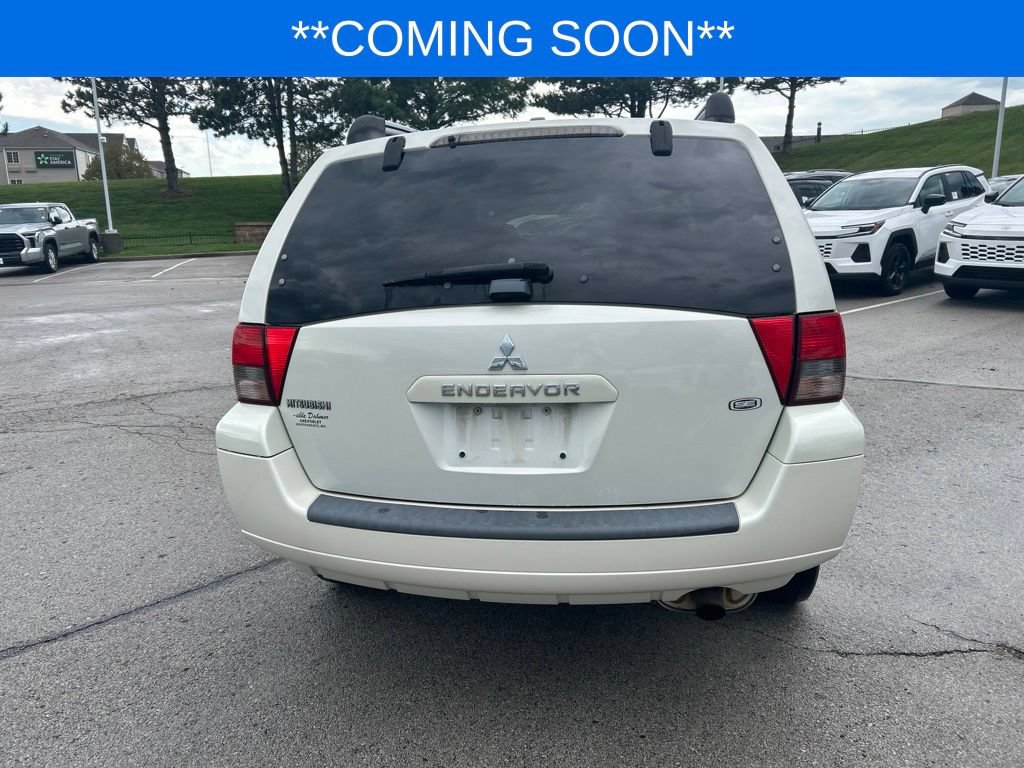Used 2008 Mitsubishi Endeavor SE FWD image 8
