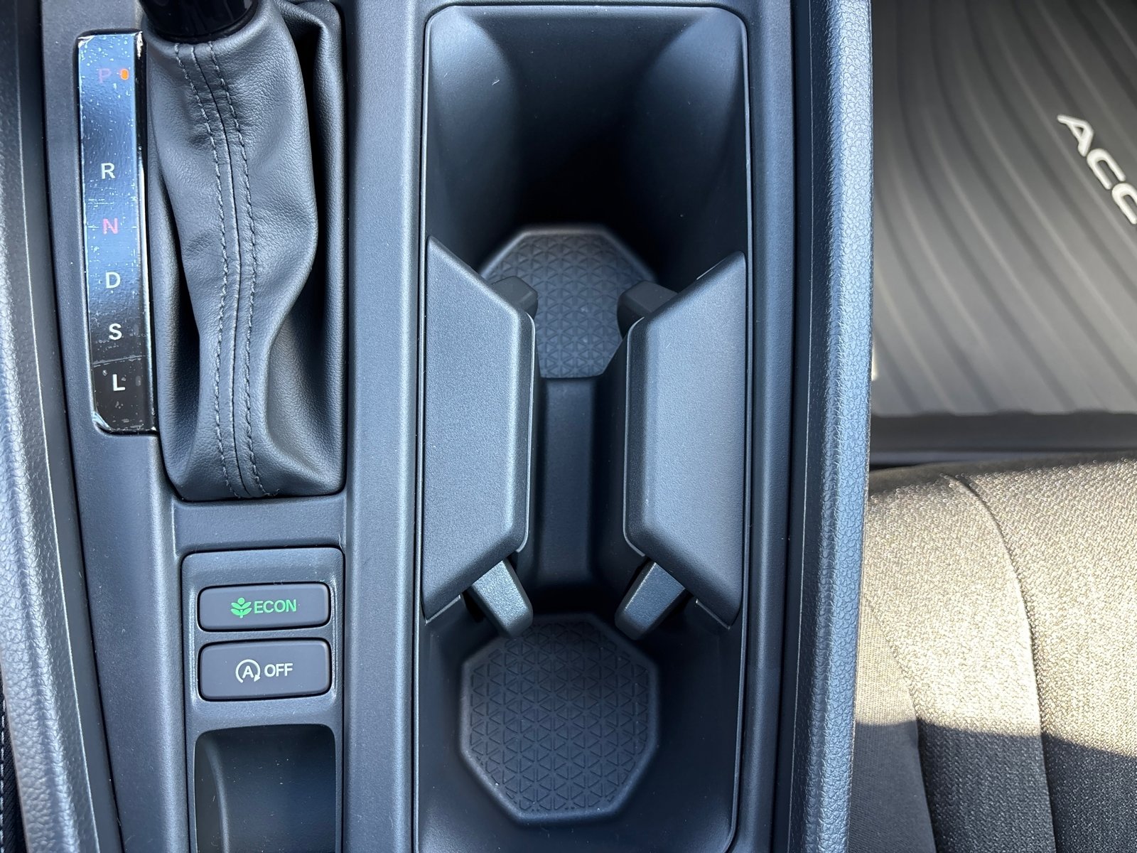 New 2025 Honda Accord SE image 9