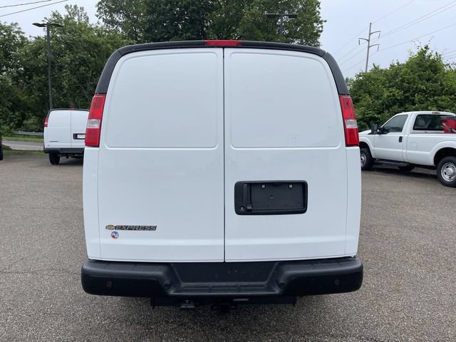 New 2025 Chevrolet Express 2500 w/ Driver Convenience Package RWD image 4