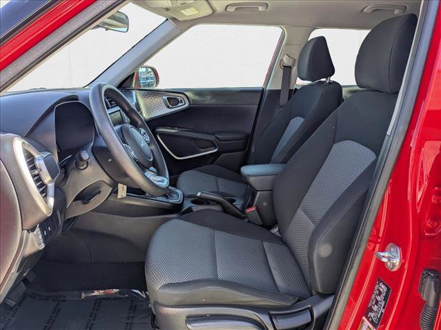 Used 2023 Kia Soul LX w/ LX Technology Package image 15