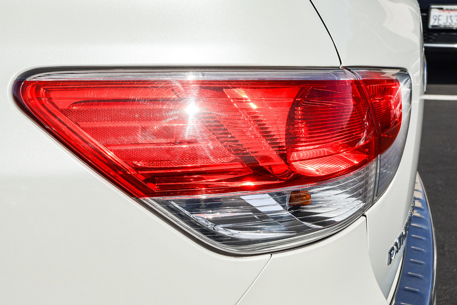 Used 2015 Nissan Pathfinder SL w/ Cargo Package image 25