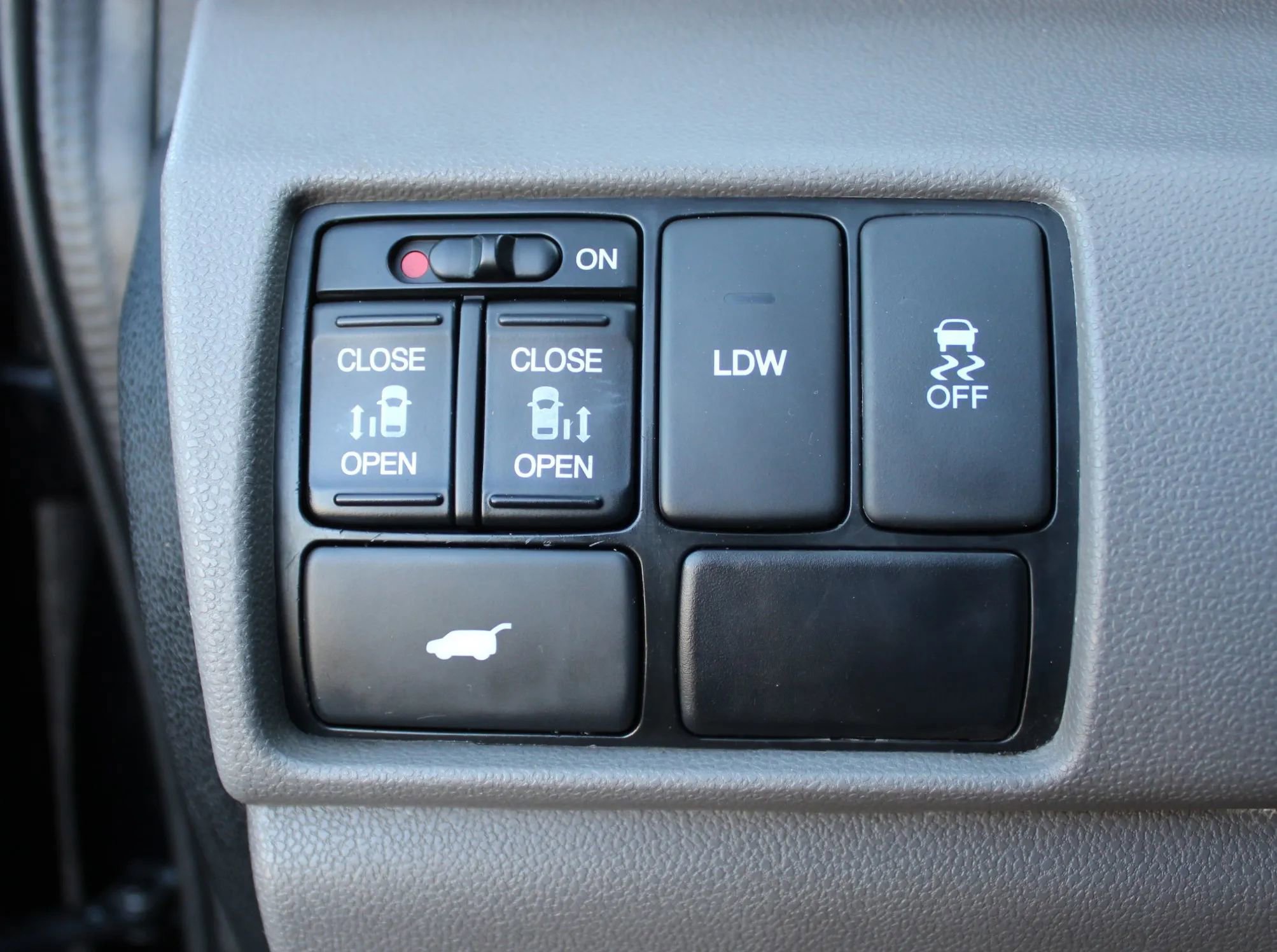 Used 2017 Honda Odyssey EX-L image 18