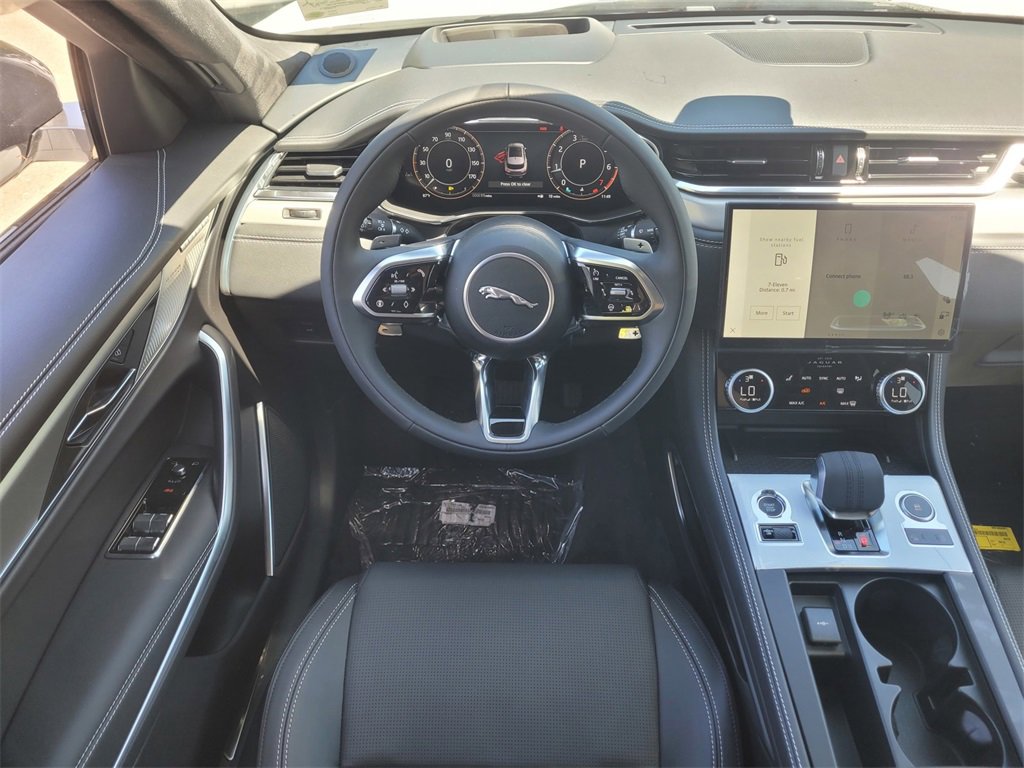 New 2026 Jaguar F-PACE R-Dynamic S image 8