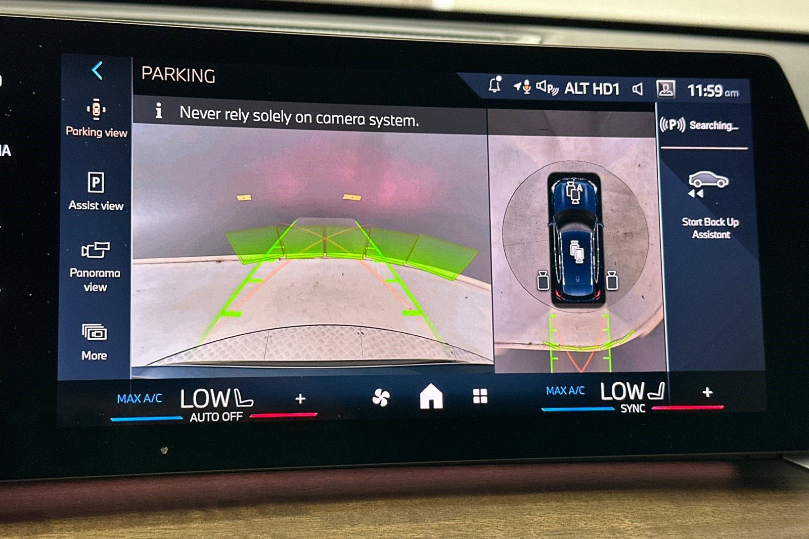 Used 2025 BMW X1 xDrive28i w/ Technology Package image 23