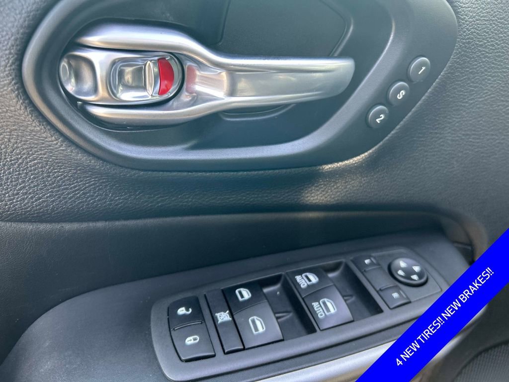 Certified 2021 Jeep Cherokee Limited w/ Elite Package image 20