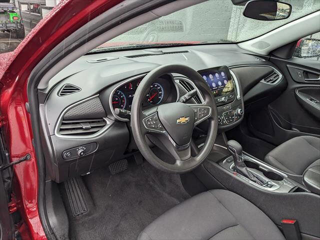 Used 2024 Chevrolet Malibu LT image 9
