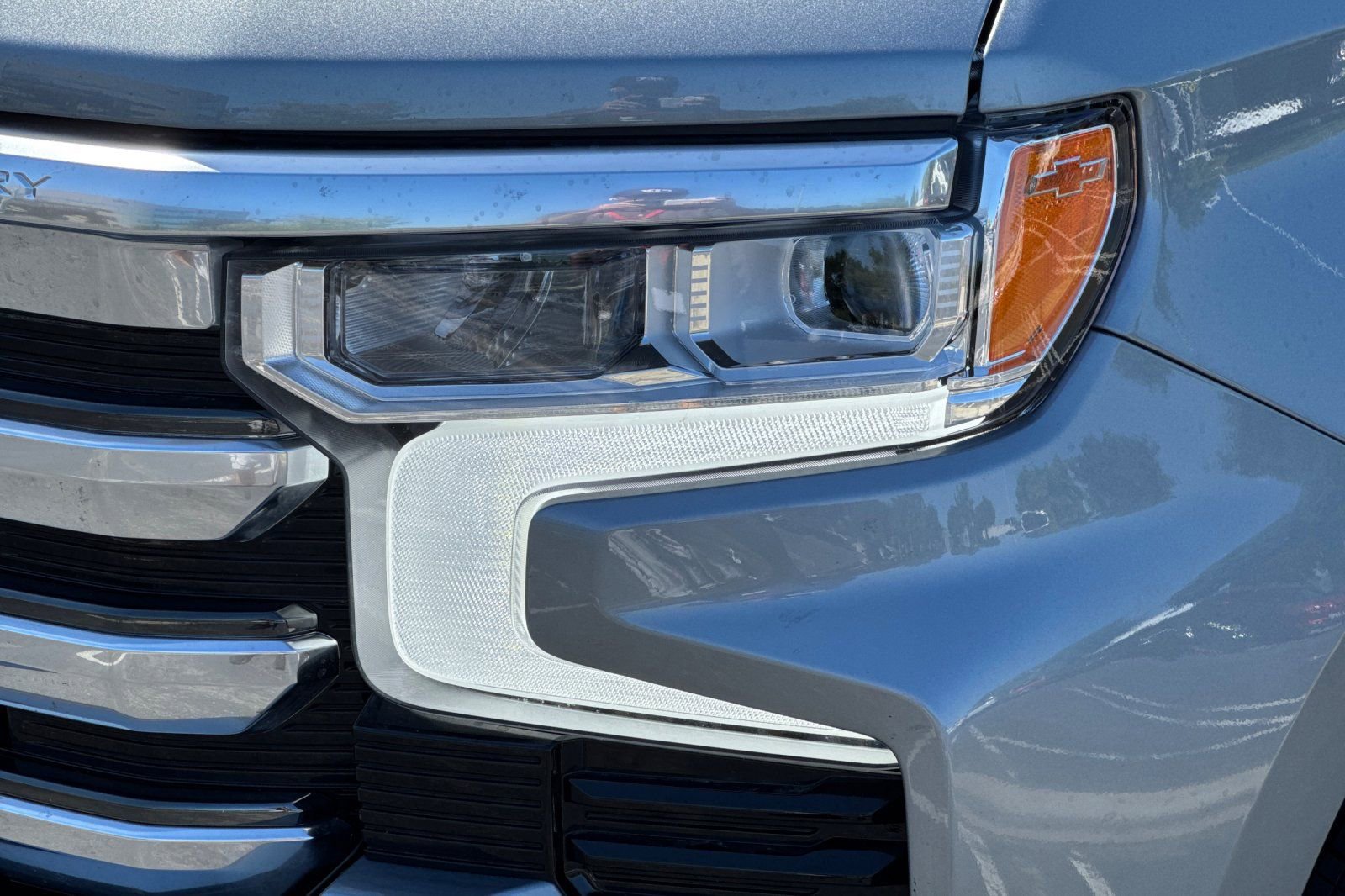 Used 2025 Chevrolet Silverado 1500 High Country AWD/4WD image 53
