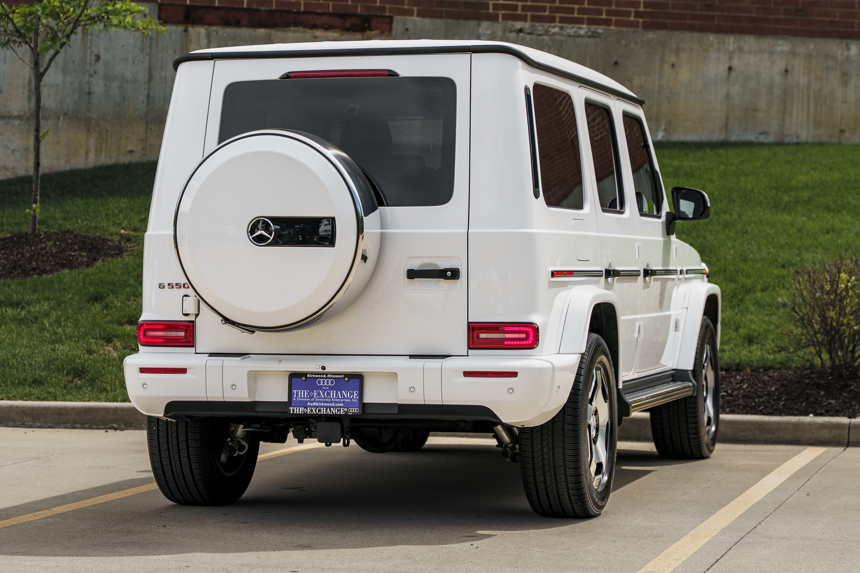 Used 2025 Mercedes-Benz G 550 image 4