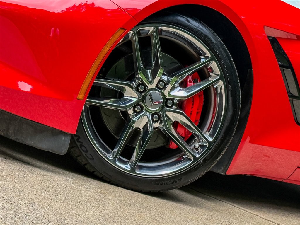 Used 2014 Chevrolet Corvette Stingray Convertible w/ 2LT Preferred Equipment Group RWD image 9