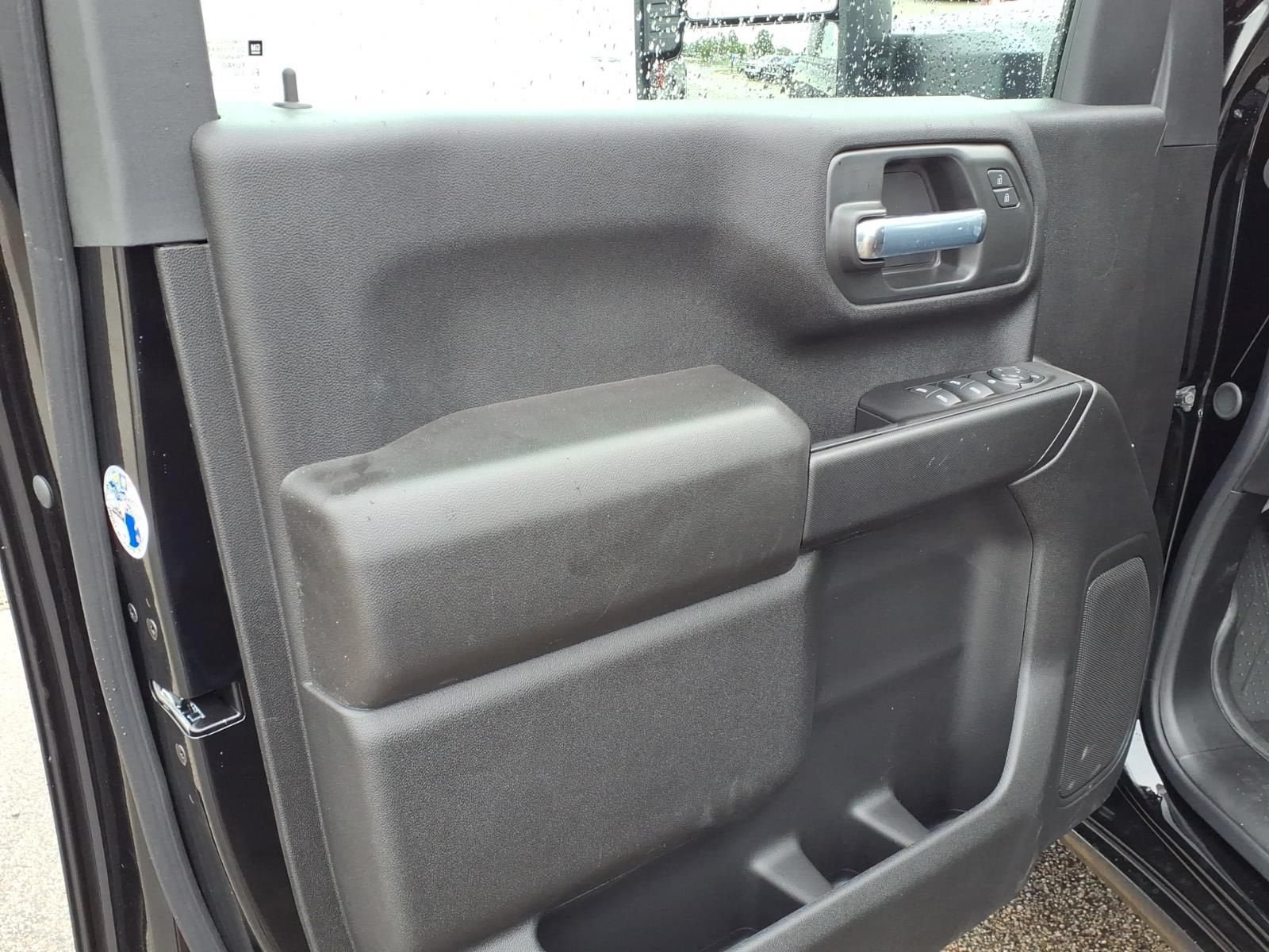 New 2026 Chevrolet Silverado 2500 Custom w/ Custom Convenience Package AWD/4WD image 9