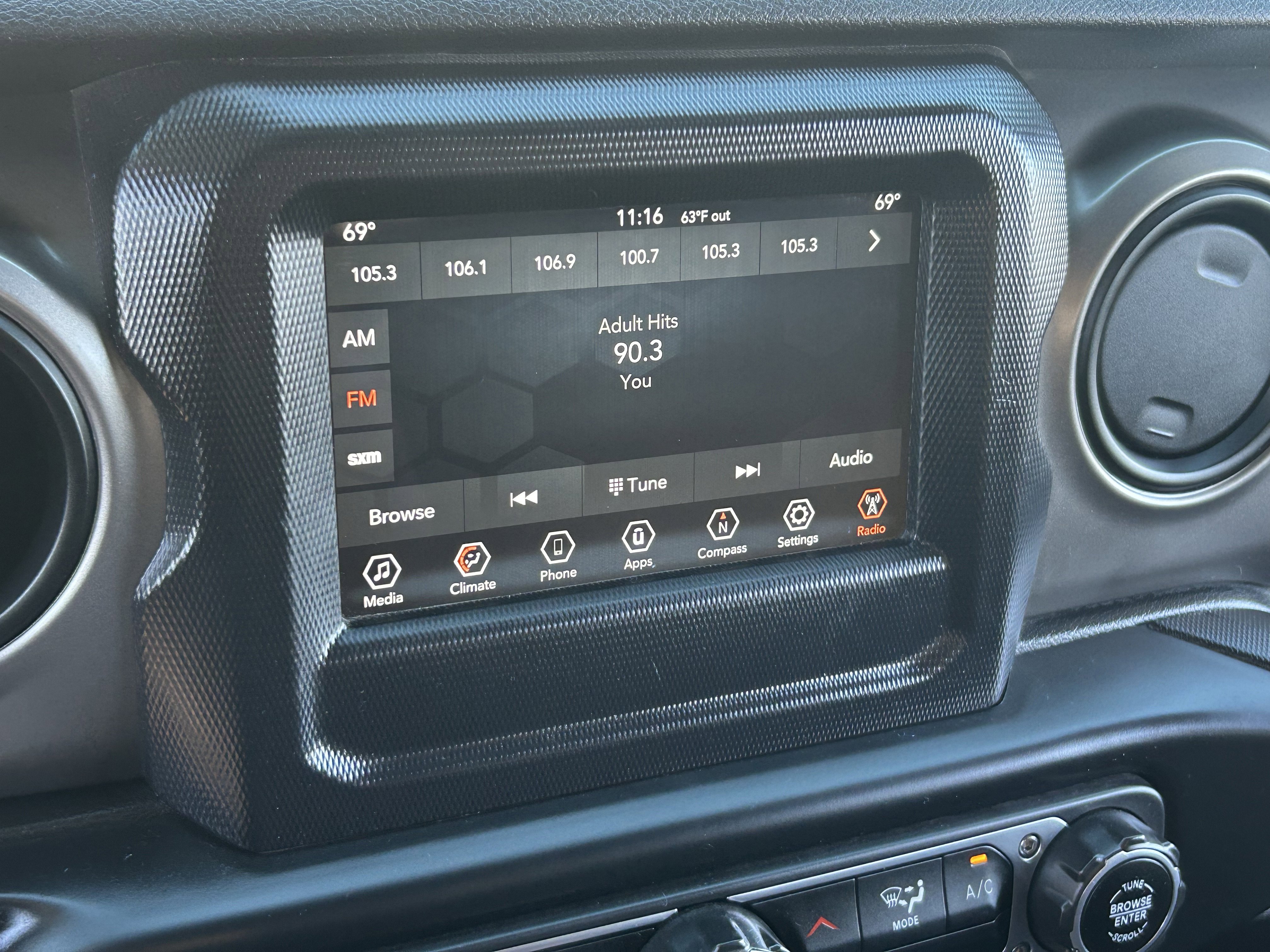 Certified 2020 Jeep Wrangler Sport image 24