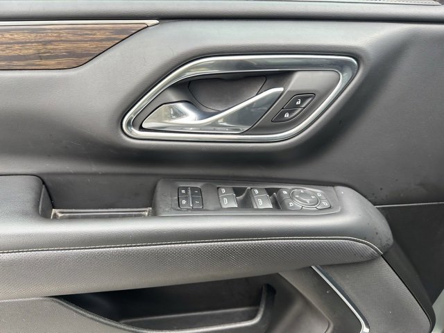 Used 2023 Chevrolet Tahoe Premier image 3