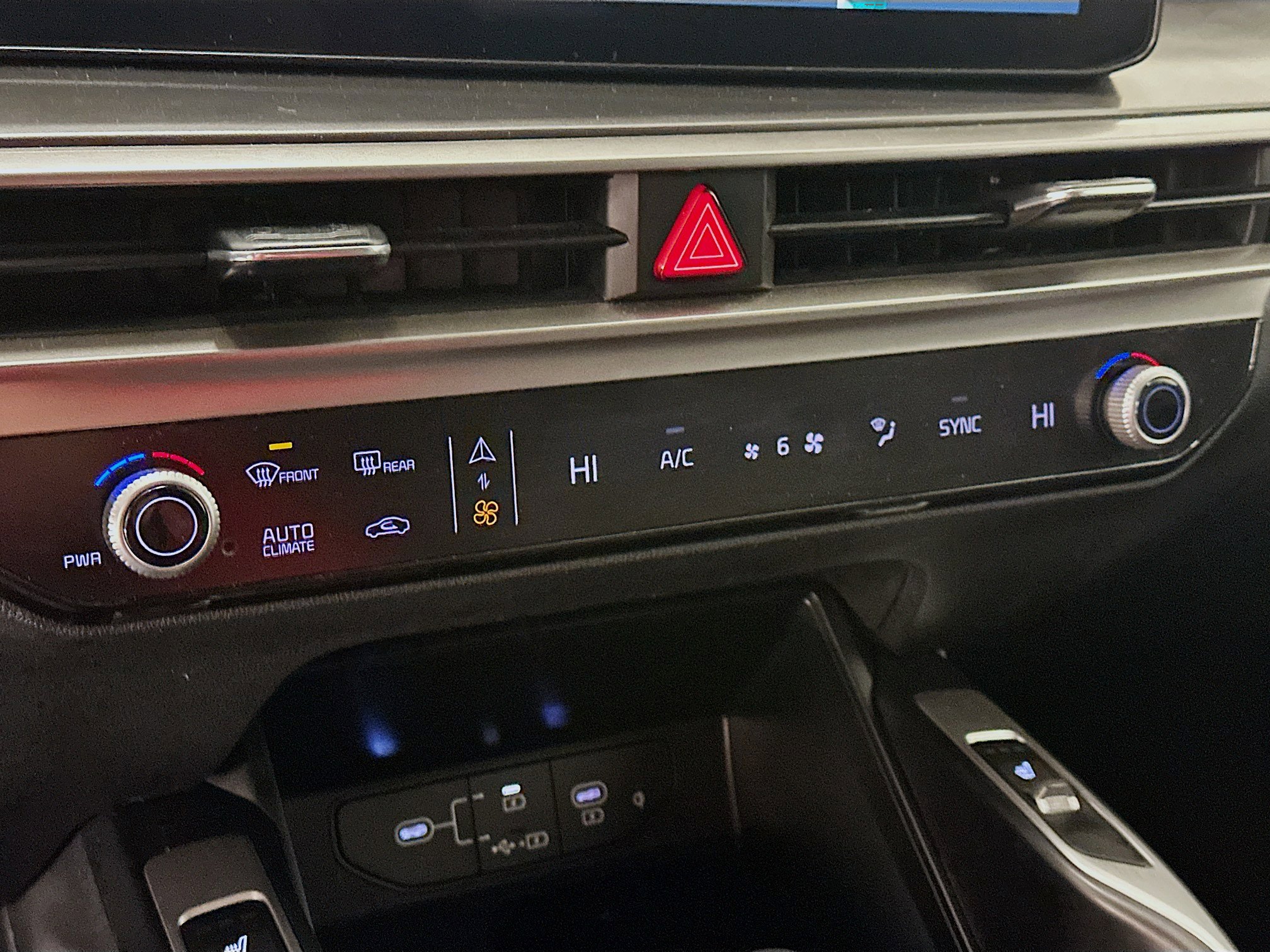 Used 2024 Kia Sorento S image 24