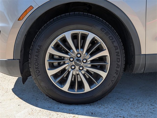 Used 2019 Lincoln Nautilus Select image 9