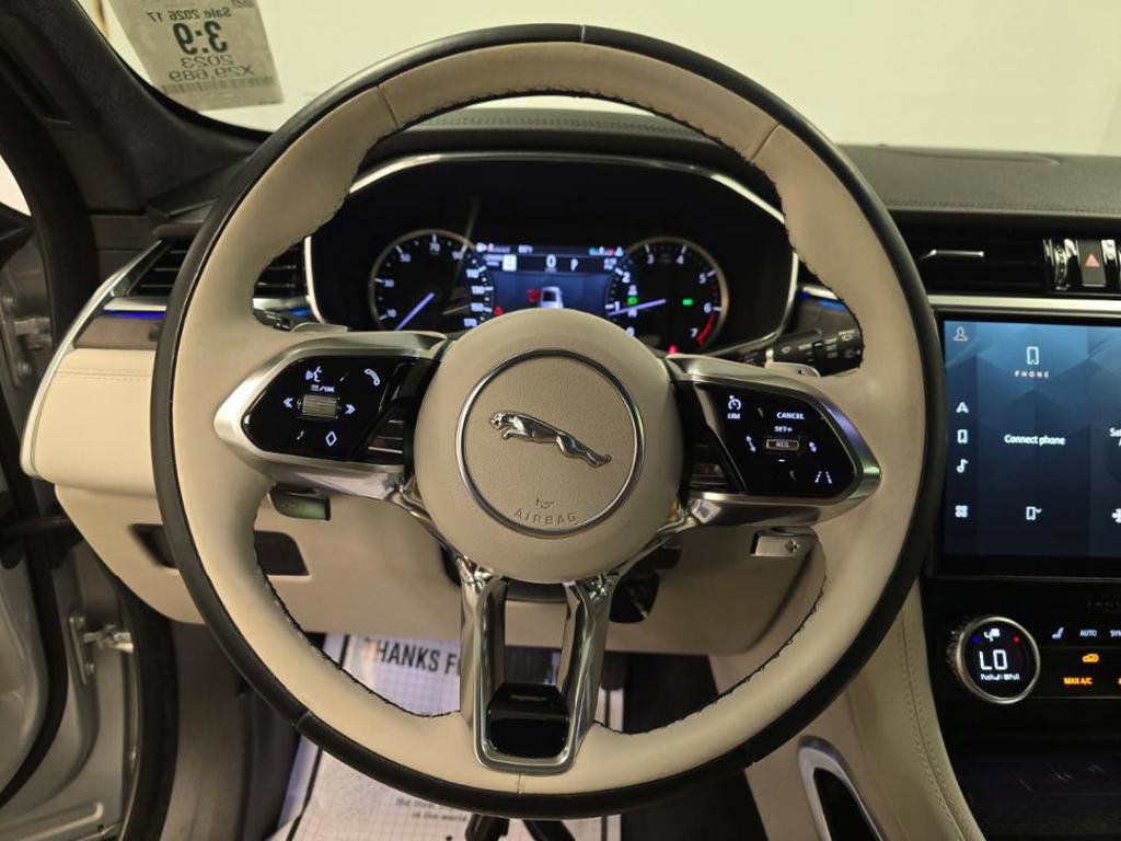 Used 2023 Jaguar F-PACE S AWD/4WD image 6