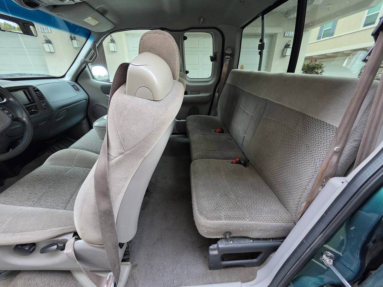 Used 1999 Ford F150 Lariat RWD image 12