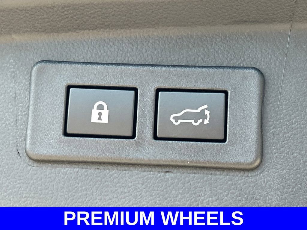 Certified 2025 Subaru Outback Limited AWD/4WD image 14