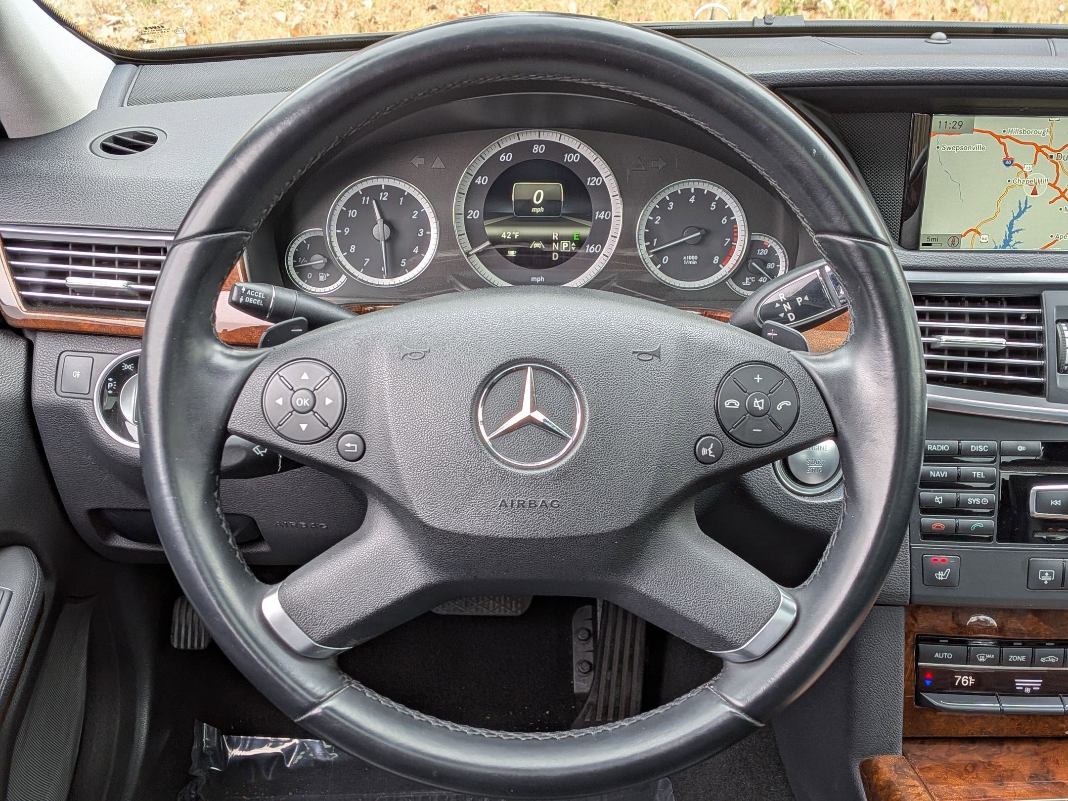 Used 2013 Mercedes-Benz E 350 4MATIC Sedan image 19