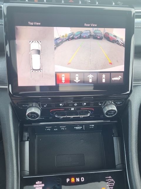 Used 2023 Jeep Grand Cherokee Overland w/ Advanced Protech Group III image 4