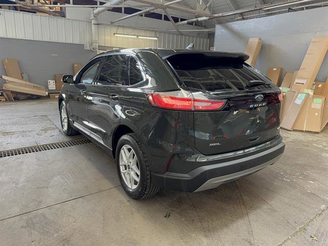 Certified 2022 Ford Edge SEL w/ Convenience Package image 13