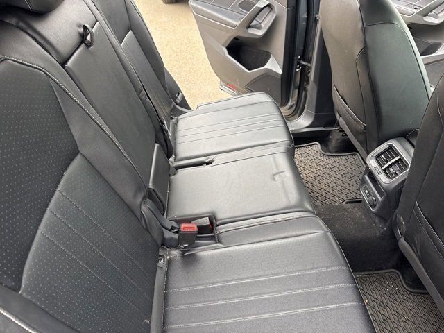 Used 2024 Volkswagen Tiguan SE R-Line image 10