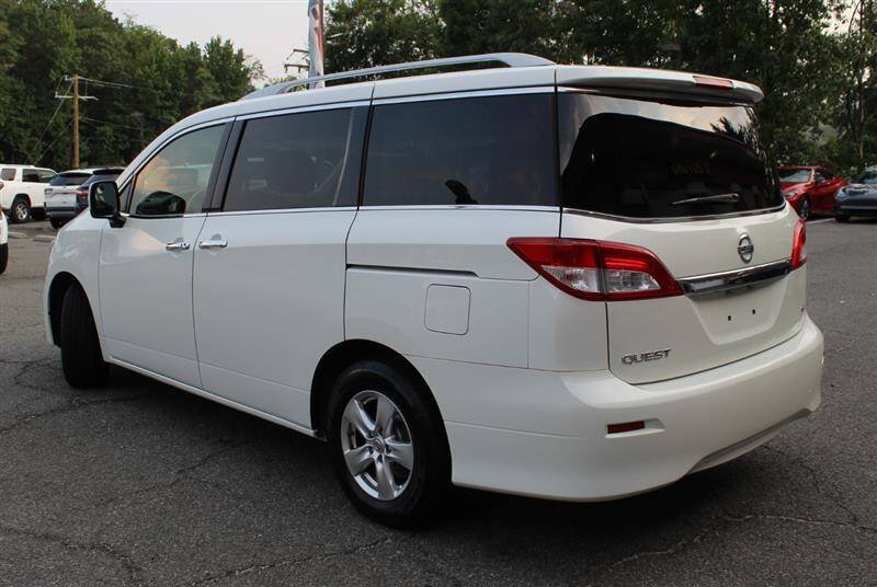 Used 2016 Nissan Quest SV FWD image 3