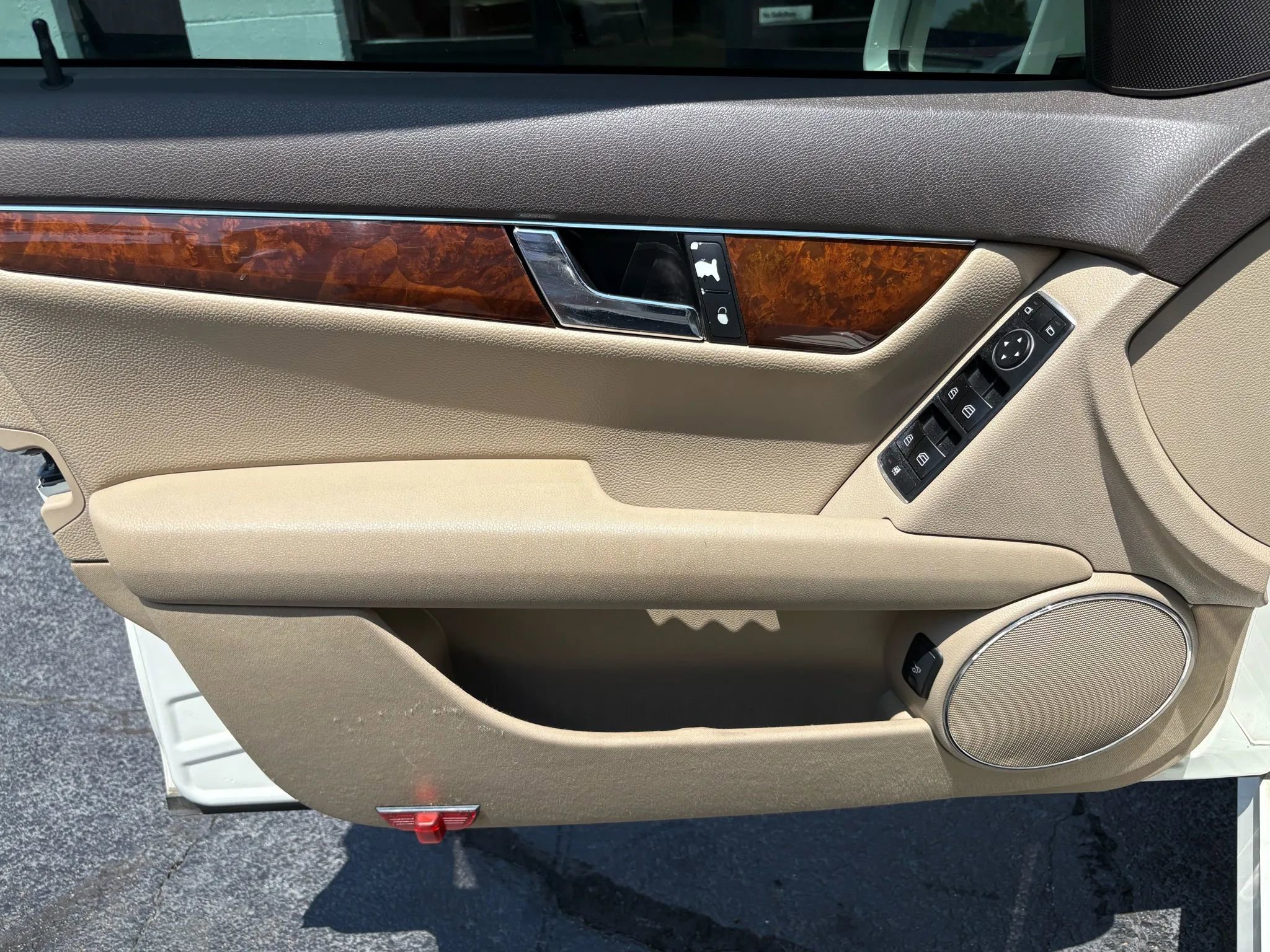 Used 2010 Mercedes-Benz C 300 Sedan image 10