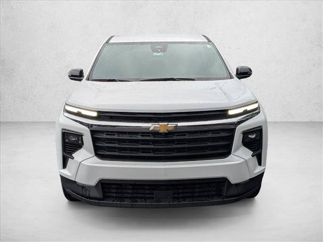 Used 2024 Chevrolet Traverse LS FWD image 3