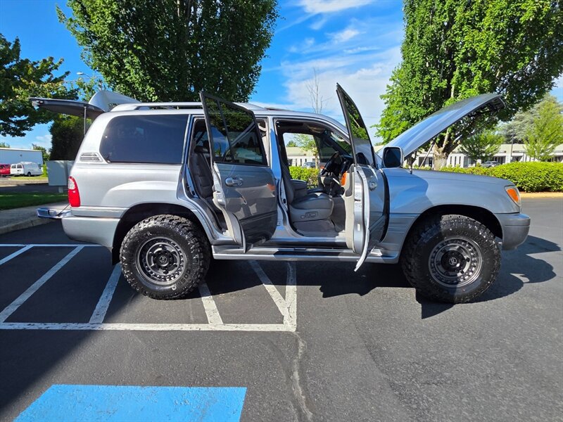 Used 2004 Lexus LX 470 4WD image 24