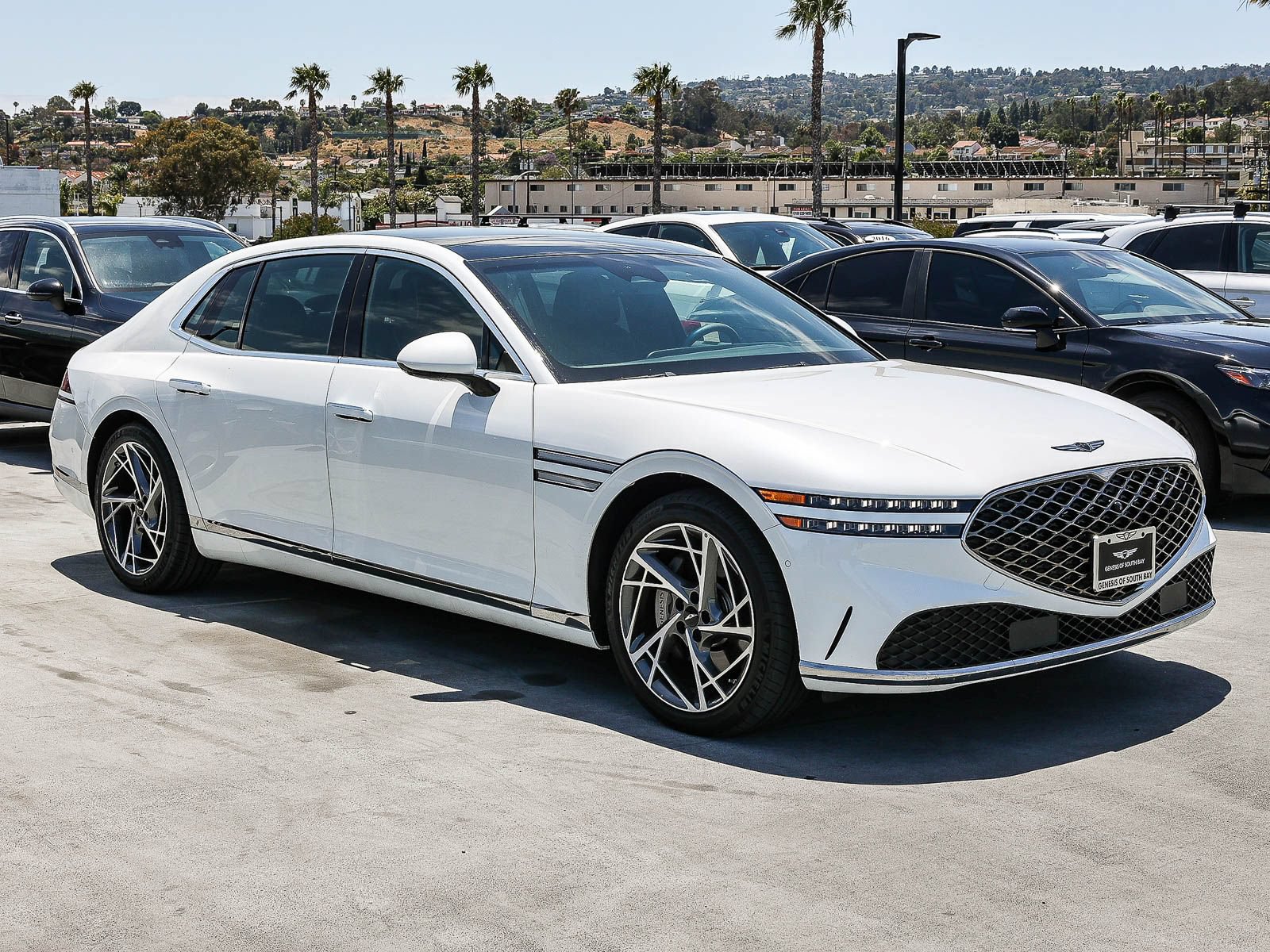 Used 2023 Genesis G90 3.5T AWD/4WD image 3