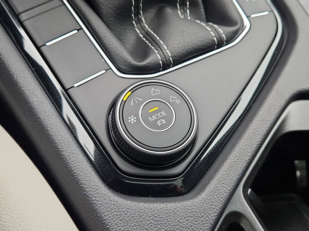 New 2026 Volkswagen Taos SE AWD/4WD image 10