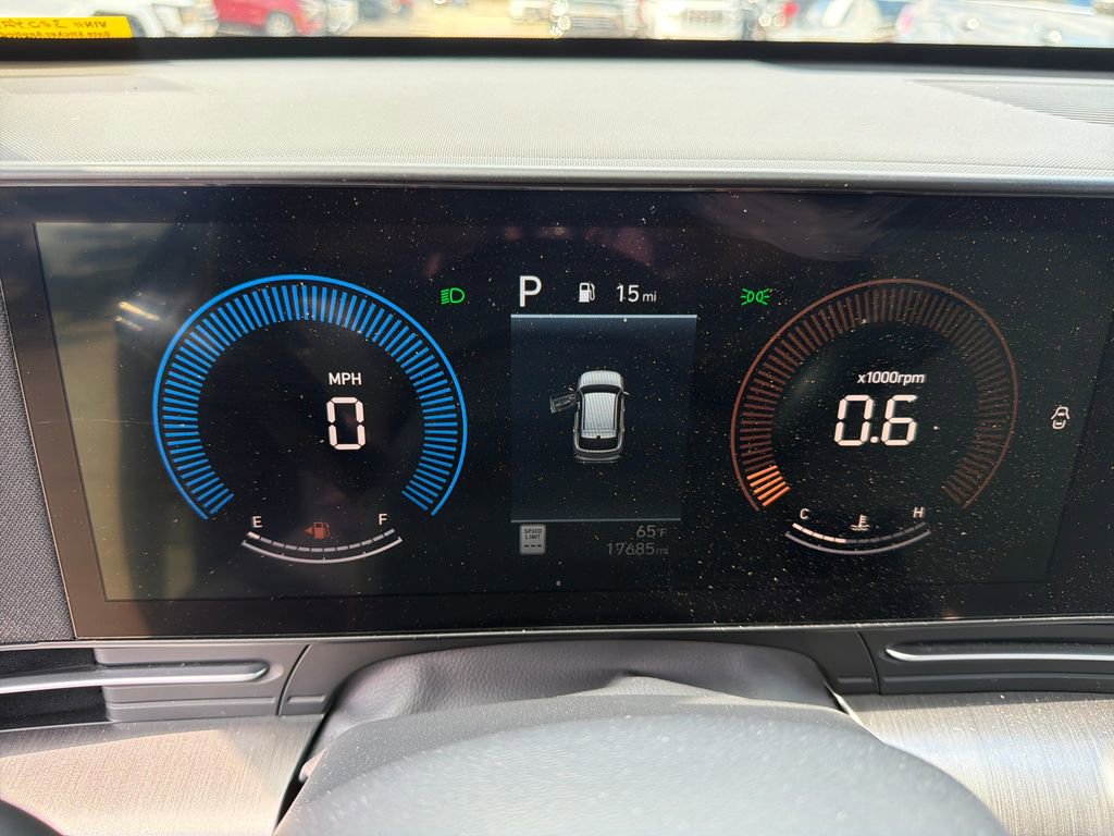 Used 2025 Hyundai Kona SEL image 18