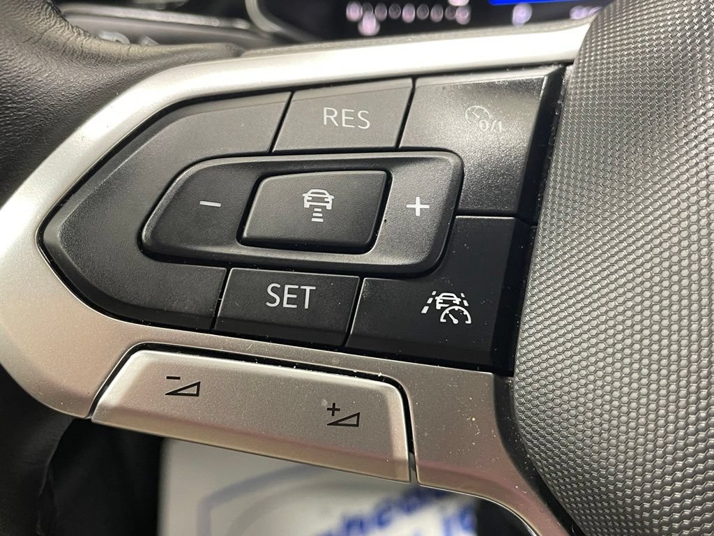 Used 2025 Volkswagen Jetta Sport FWD image 25