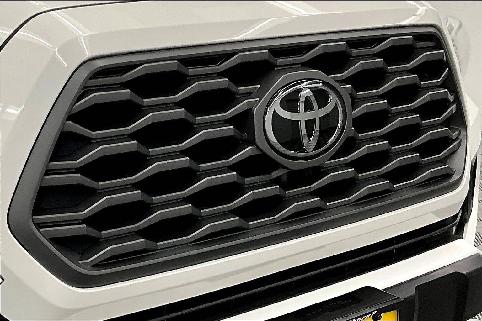 Used 2023 Toyota Tacoma TRD Off-Road w/ Technology Package AWD/4WD image 66