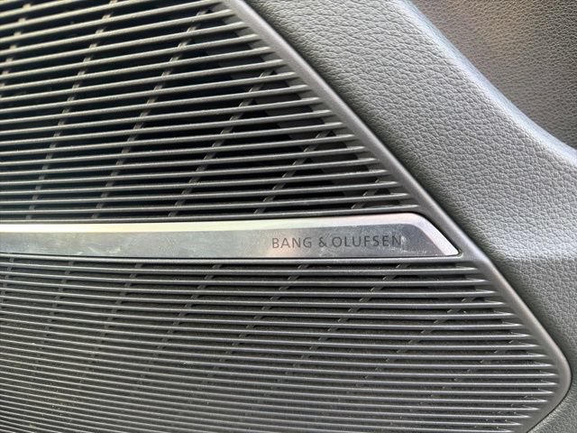 Used 2019 Audi Q8 Prestige AWD/4WD image 33