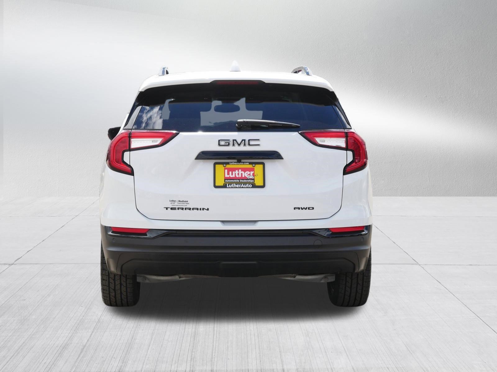 Used 2023 GMC Terrain SLE w/ Driver Convenience Package AWD/4WD image 6