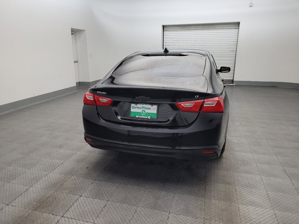 Used 2017 Chevrolet Malibu LT FWD image 7