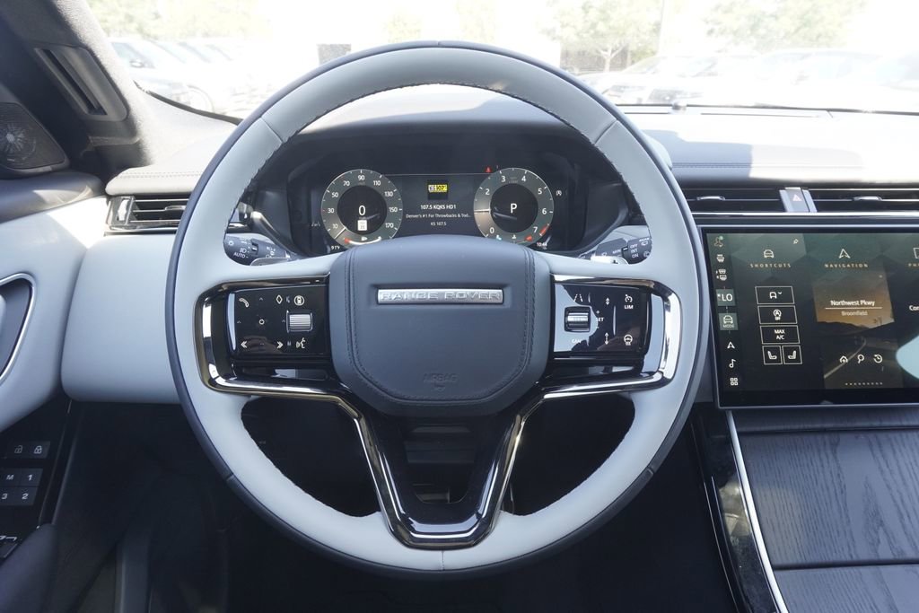 New 2026 Land Rover Range Rover Velar Dynamic SE image 10