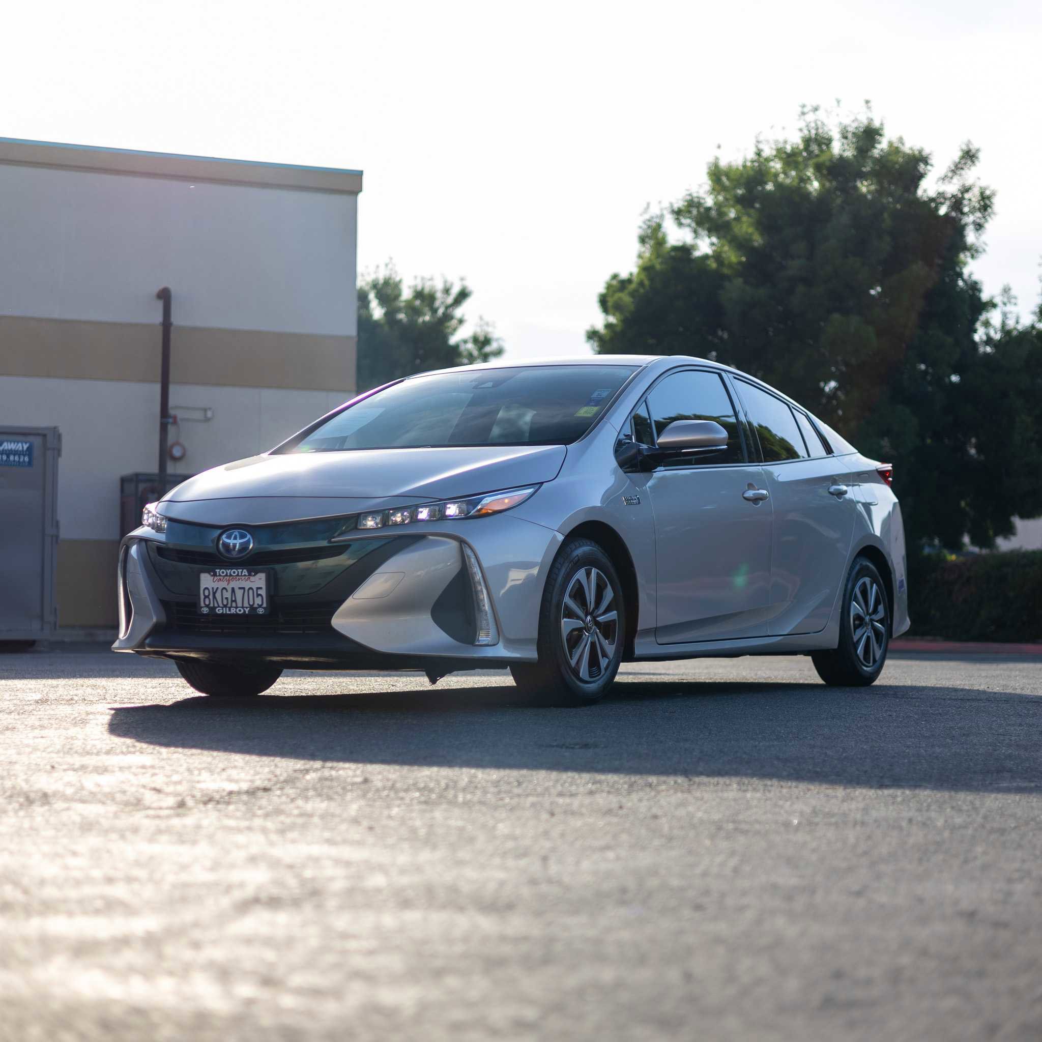 Used 2019 Toyota Prius Prime Premium image 3